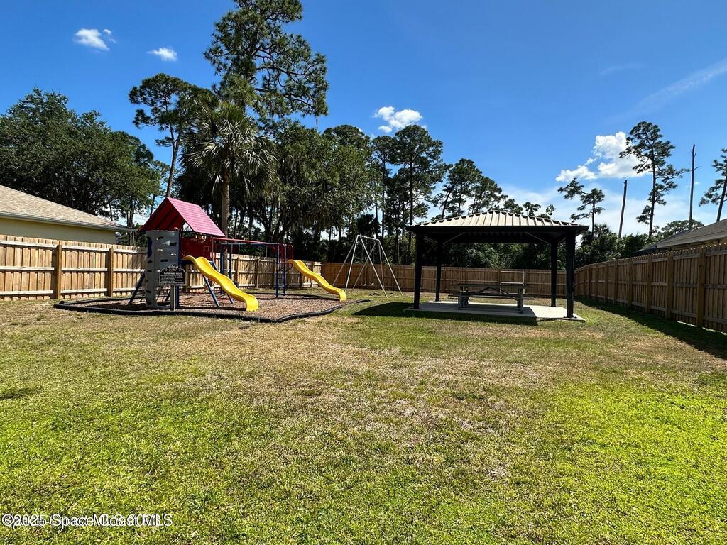 644 Sheridan Woods Drive, Melbourne, FL 32904