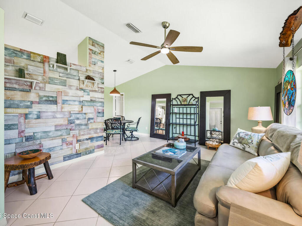 644 Sheridan Woods Drive, Melbourne, FL 32904
