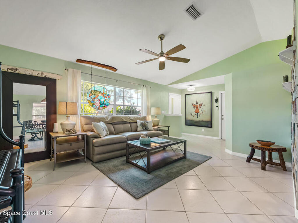 644 Sheridan Woods Drive, Melbourne, FL 32904