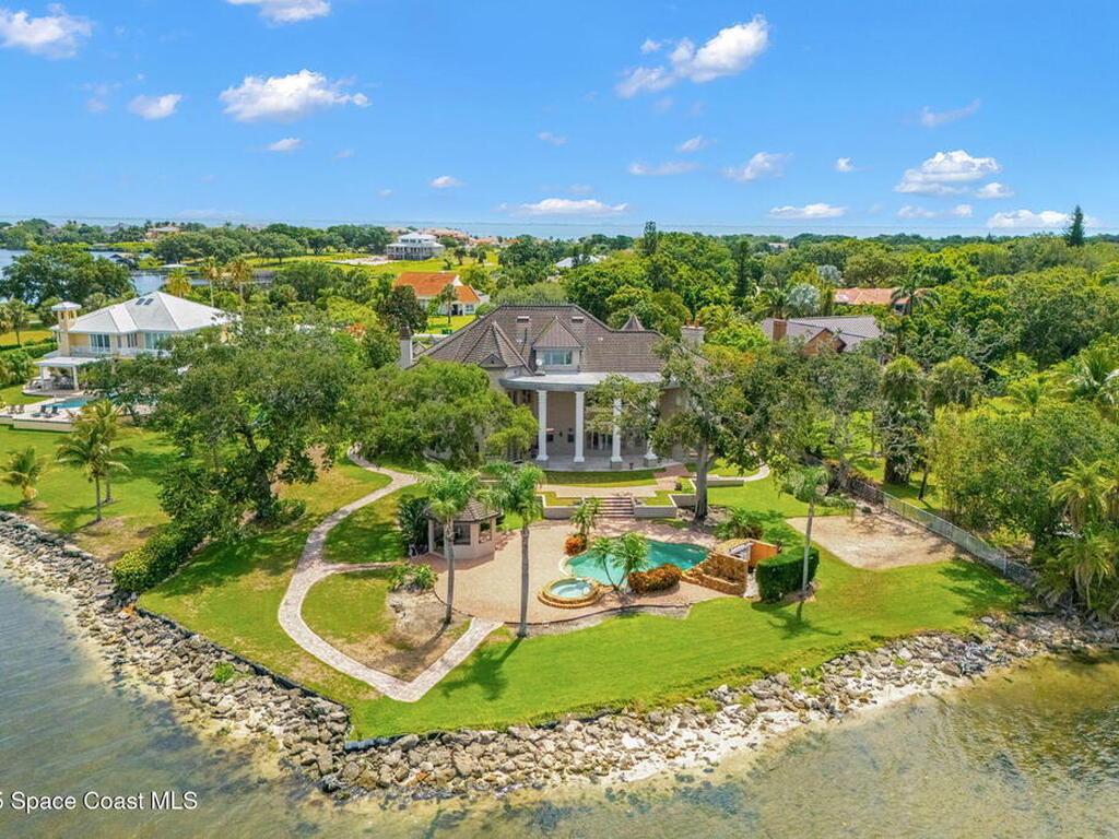 245 Stewart Drive, Merritt Island, FL 32952