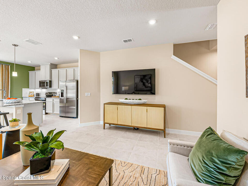 1675 Kendall Pointe Place, Melbourne, FL 32935