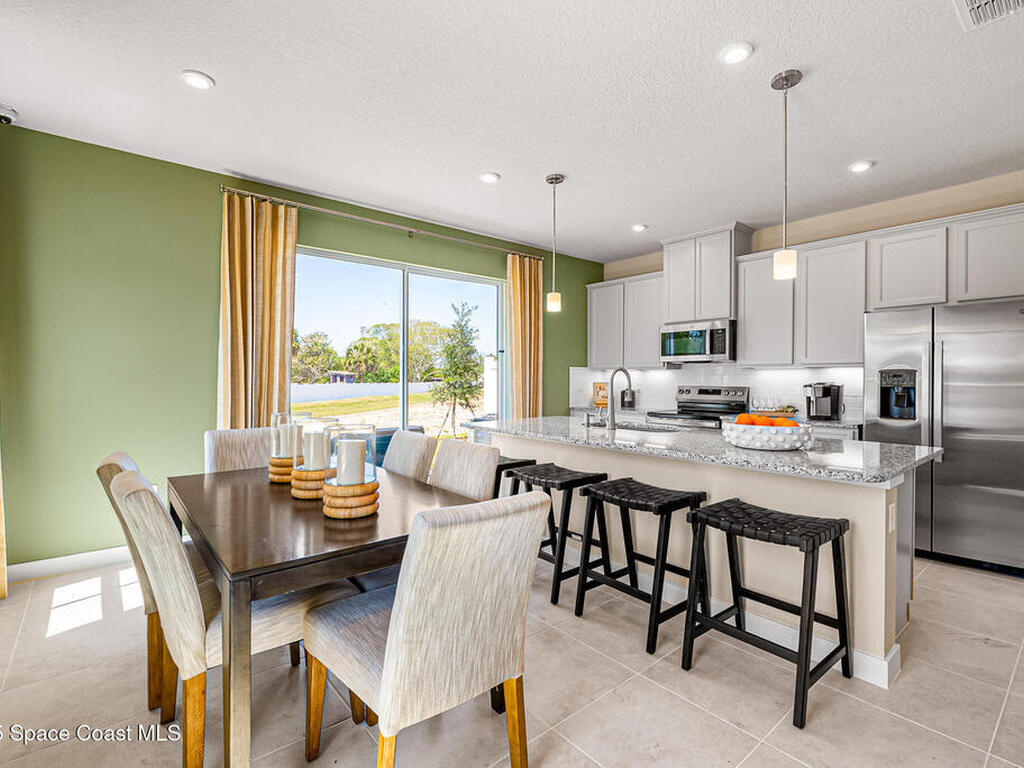 1675 Kendall Pointe Place, Melbourne, FL 32935