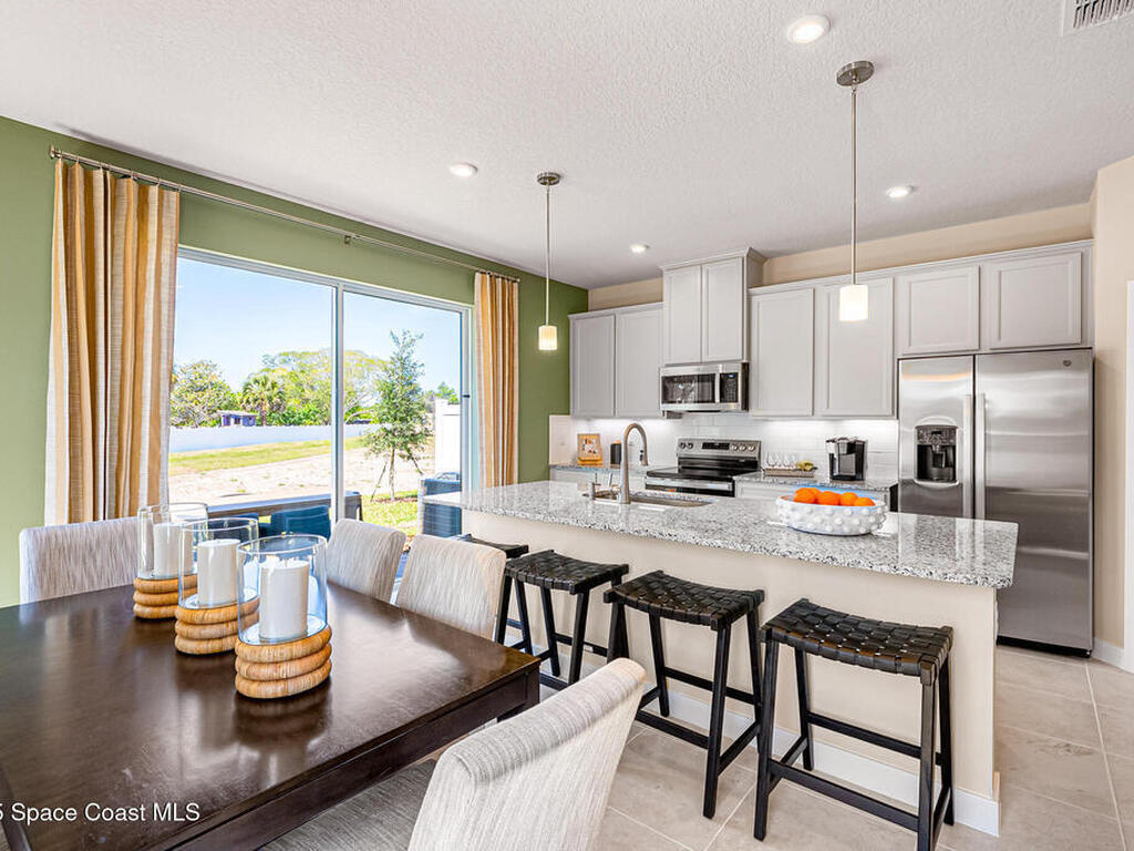 1675 Kendall Pointe Place, Melbourne, FL 32935