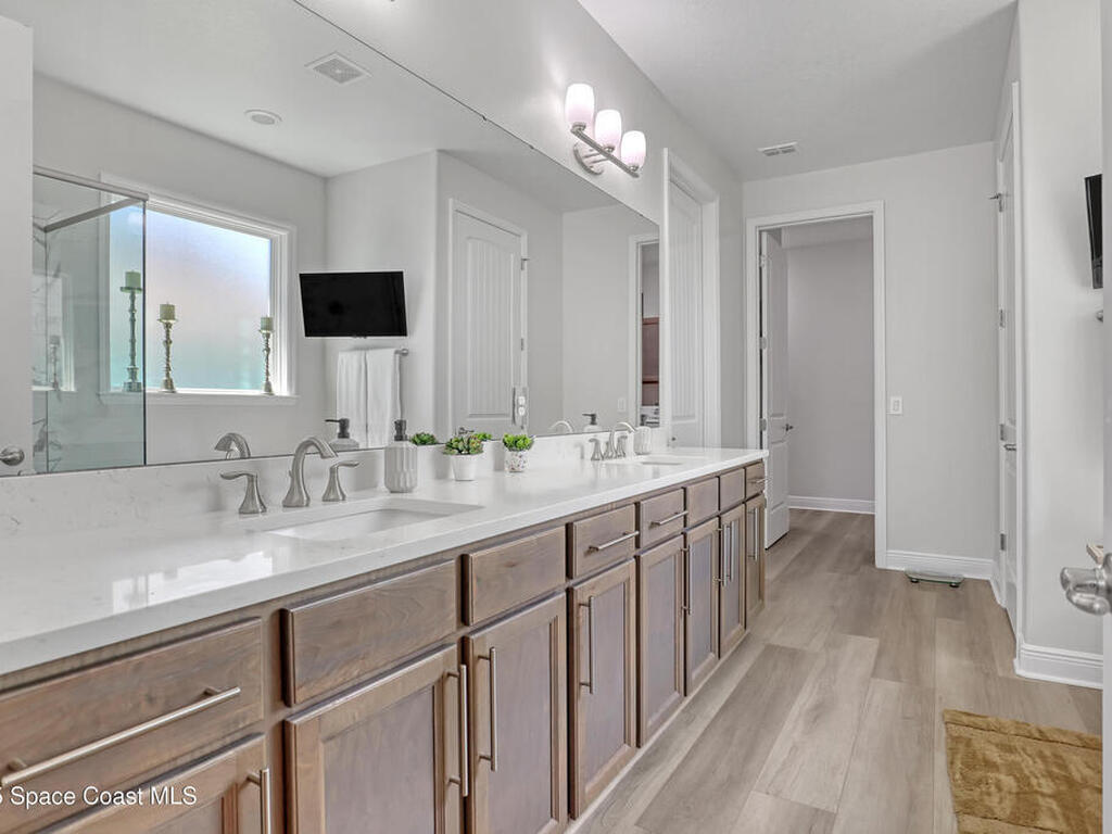 1733 Killian Drive, Palm Bay, FL 32905