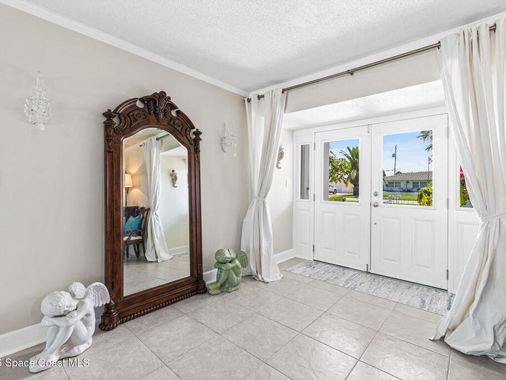 190 Harwood Avenue, Satellite Beach, FL 32937