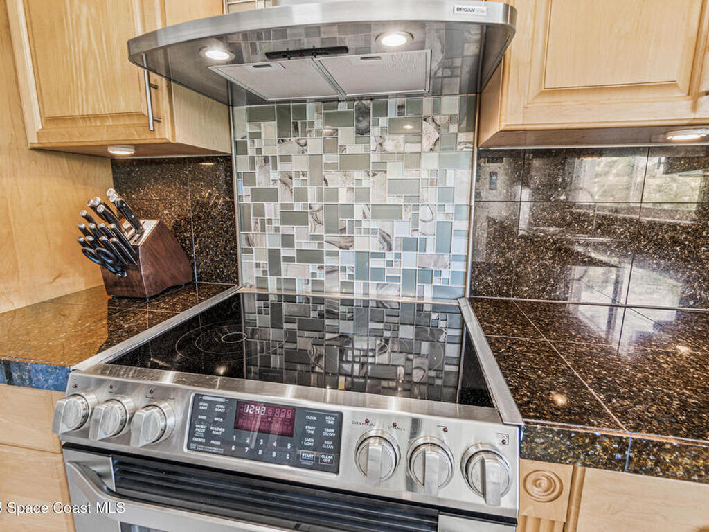 190 Harwood Avenue, Satellite Beach, FL 32937