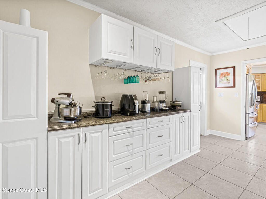 190 Harwood Avenue, Satellite Beach, FL 32937