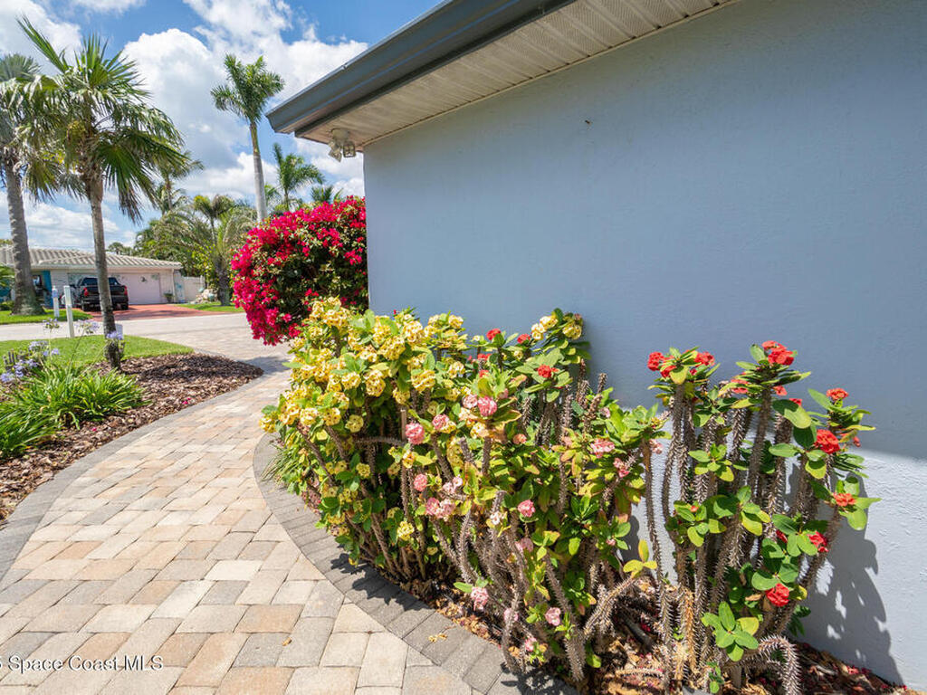 190 Harwood Avenue, Satellite Beach, FL 32937