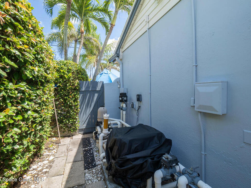 190 Harwood Avenue, Satellite Beach, FL 32937
