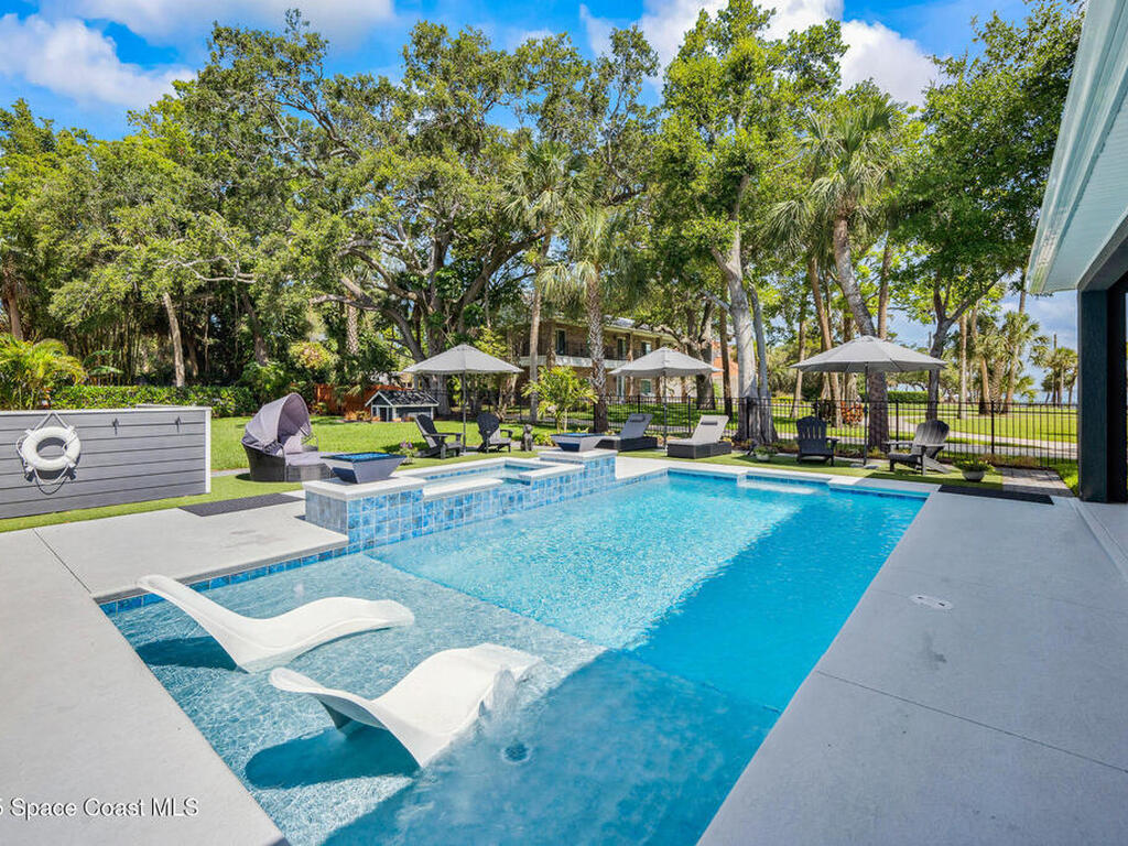 1825 Rockledge Drive, Rockledge, FL 32955