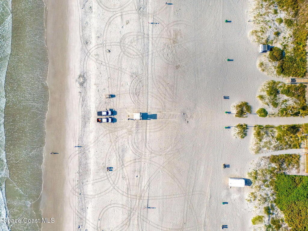 686 S Atlantic Avenue, Cocoa Beach, FL 32931