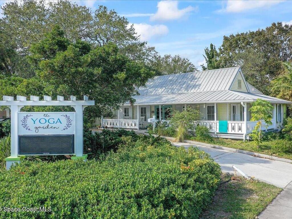 1360 Windchime Lane, Melbourne, FL 32935