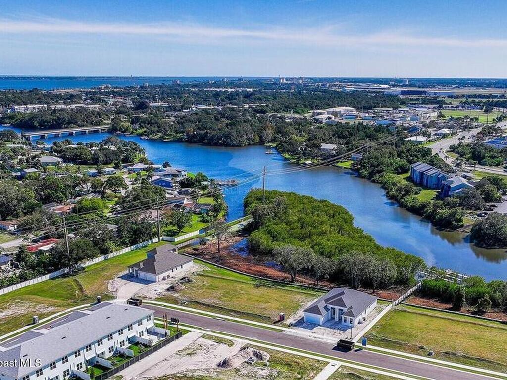 1360 Windchime Lane, Melbourne, FL 32935
