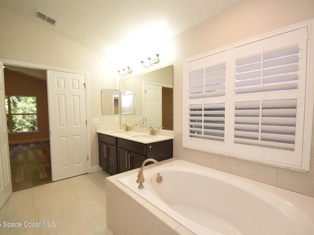 2912 J Cobber Court, Melbourne, FL 32904