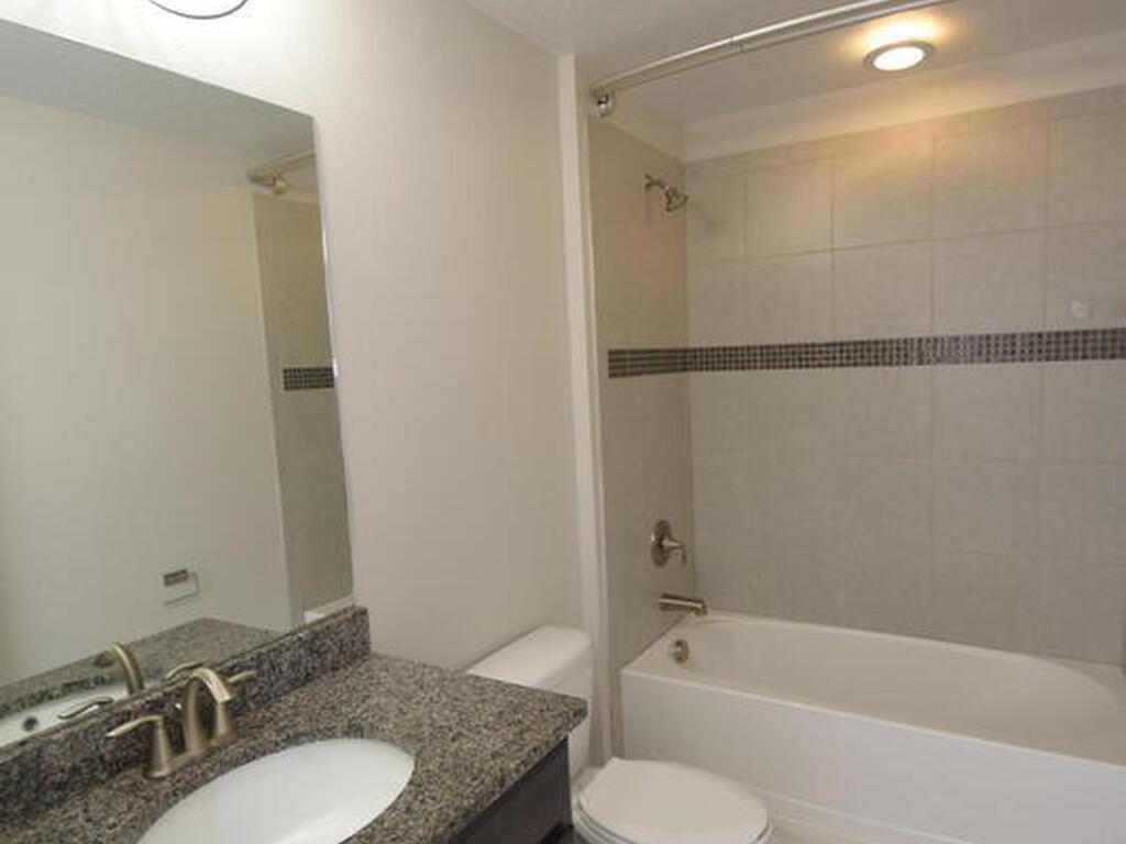 2912 J Cobber Court, Melbourne, FL 32904