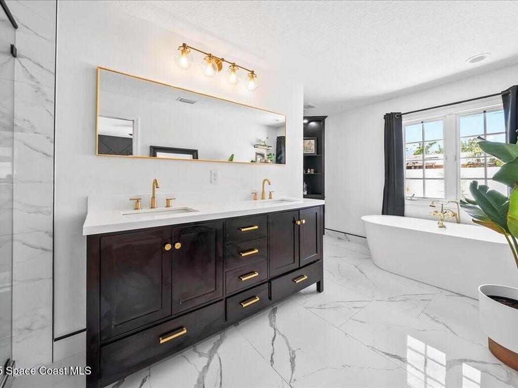 590 Sherwood Avenue, Satellite Beach, FL 32937