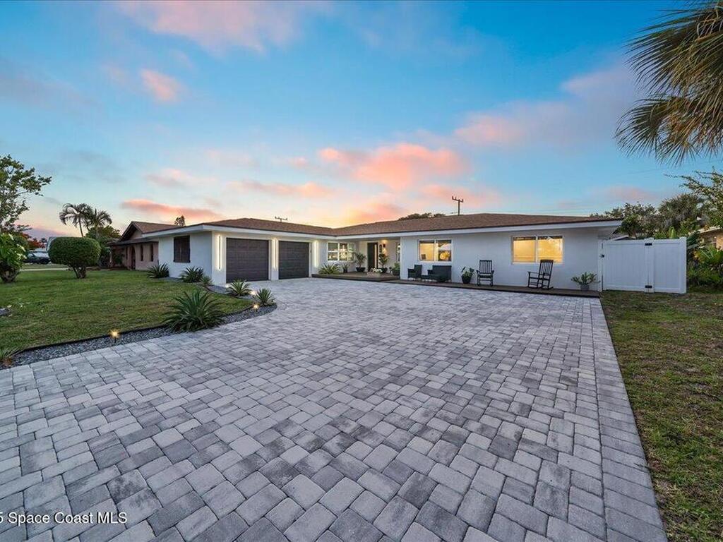 590 Sherwood Avenue, Satellite Beach, FL 32937