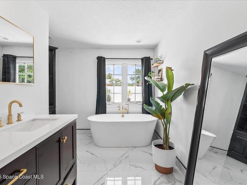 590 Sherwood Avenue, Satellite Beach, FL 32937