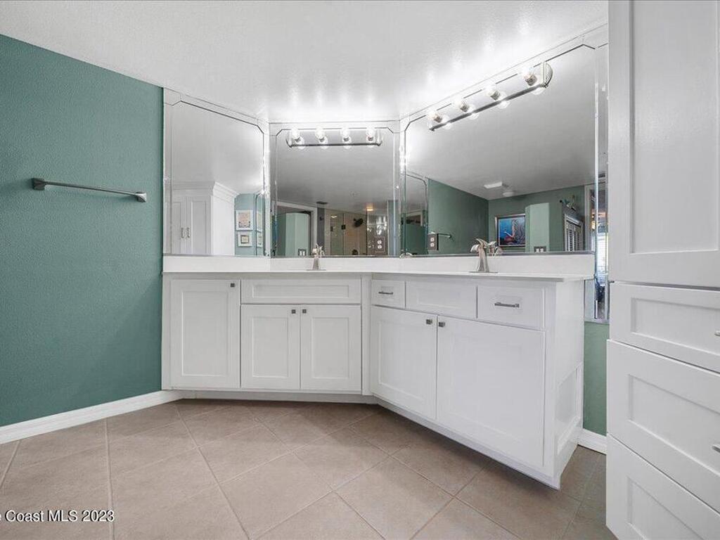 3360 S Atlantic Avenue, Cocoa Beach, FL 32931
