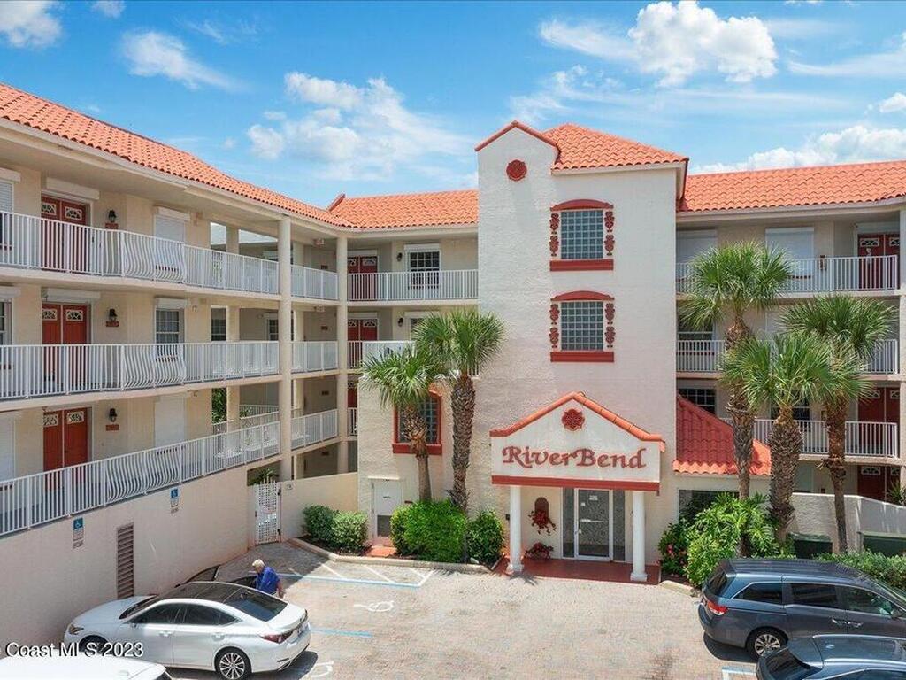3360 S Atlantic Avenue, Cocoa Beach, FL 32931