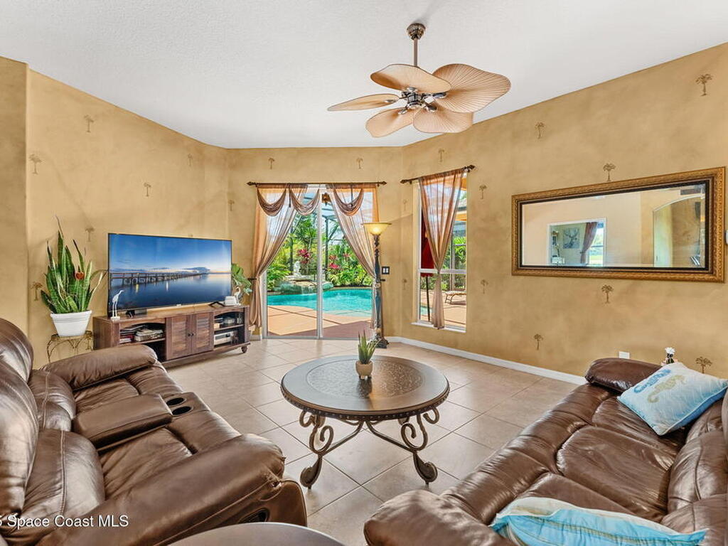 373 Peaceful Place, Melbourne, FL 32904