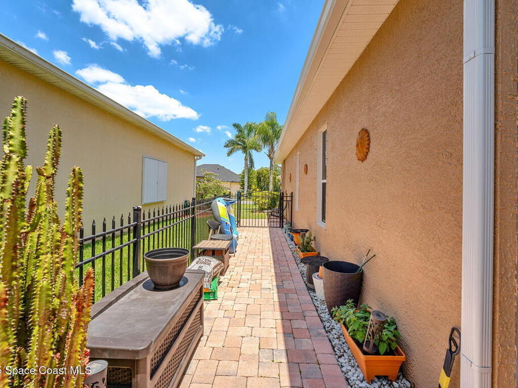 373 Peaceful Place, Melbourne, FL 32904