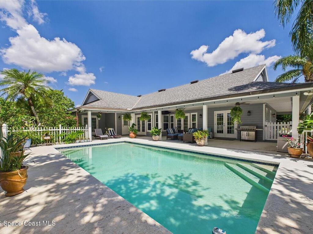 2945 70th Place, Vero Beach, FL 32967