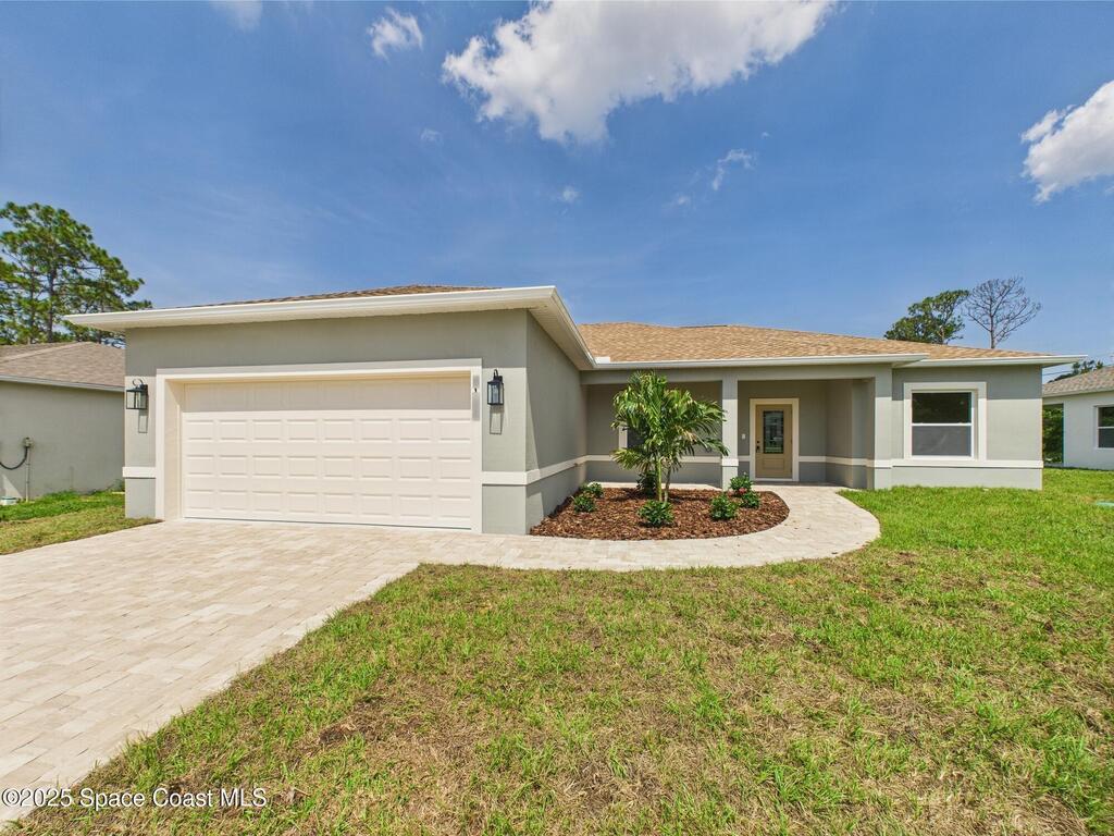 8126 97th Avenue, Vero Beach, FL 32967