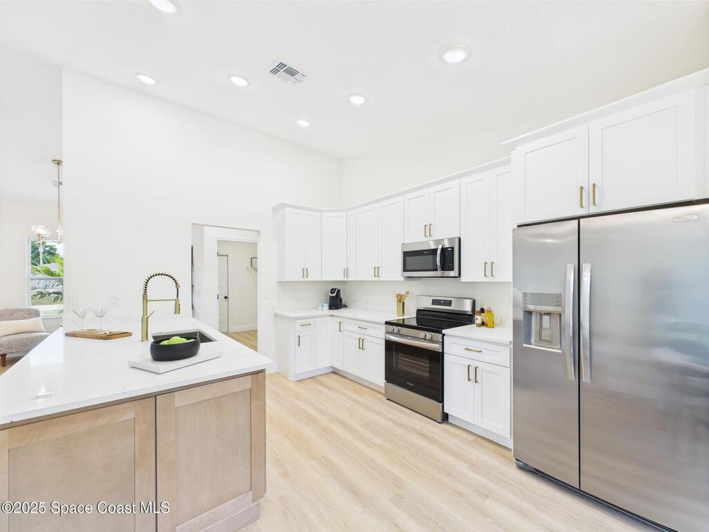 8126 97th Avenue, Vero Beach, FL 32967