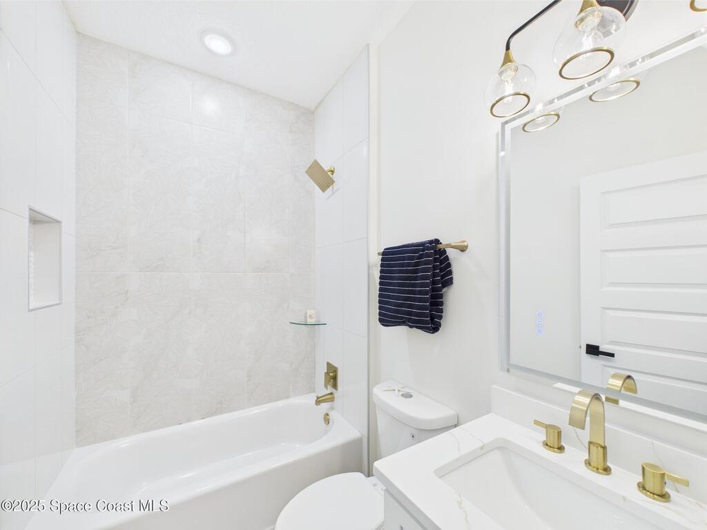8126 97th Avenue, Vero Beach, FL 32967