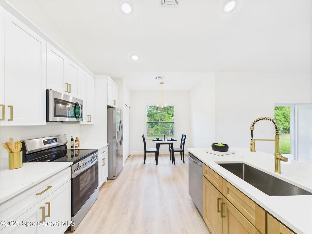 8126 97th Avenue, Vero Beach, FL 32967
