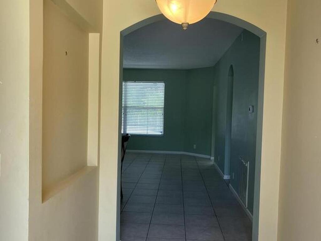 6110 46th Lane, Vero Beach, FL 32967