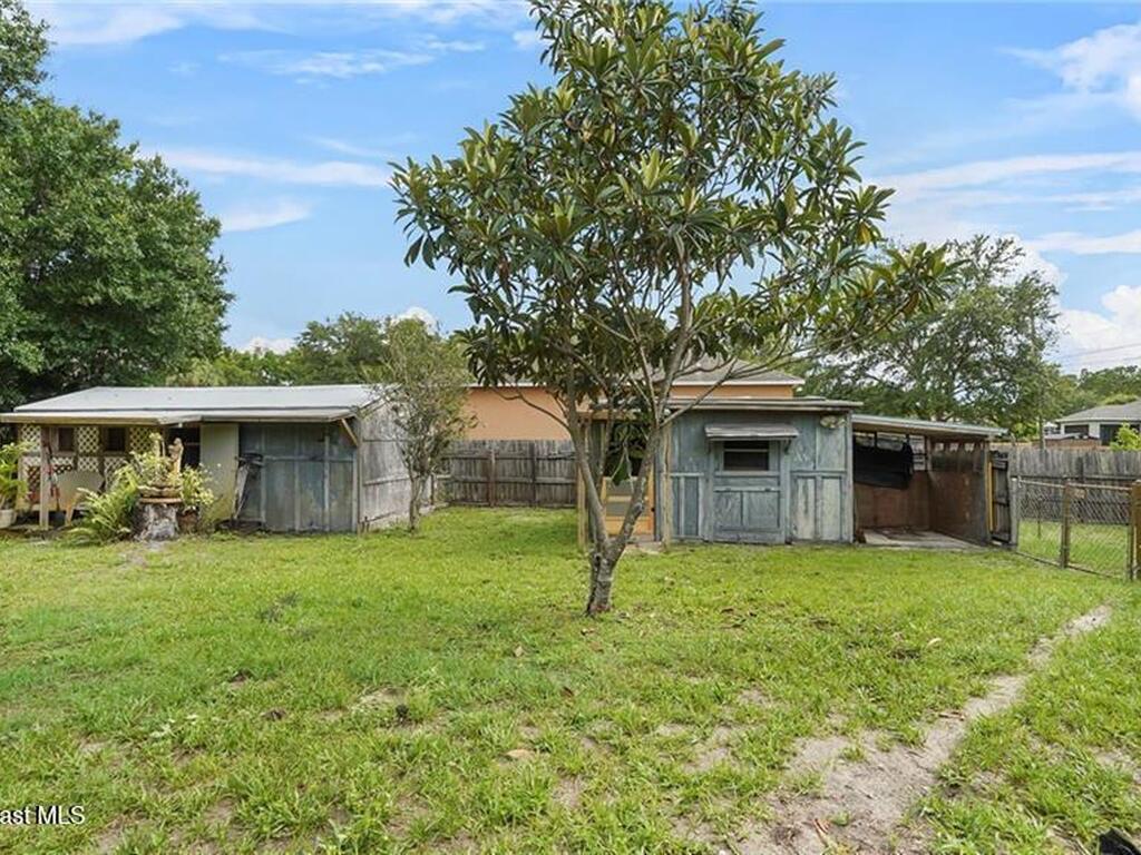 8516 99th Court, Vero Beach, FL 32967