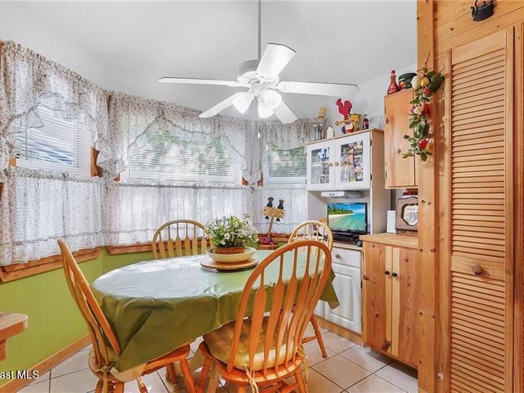 8516 99th Court, Vero Beach, FL 32967