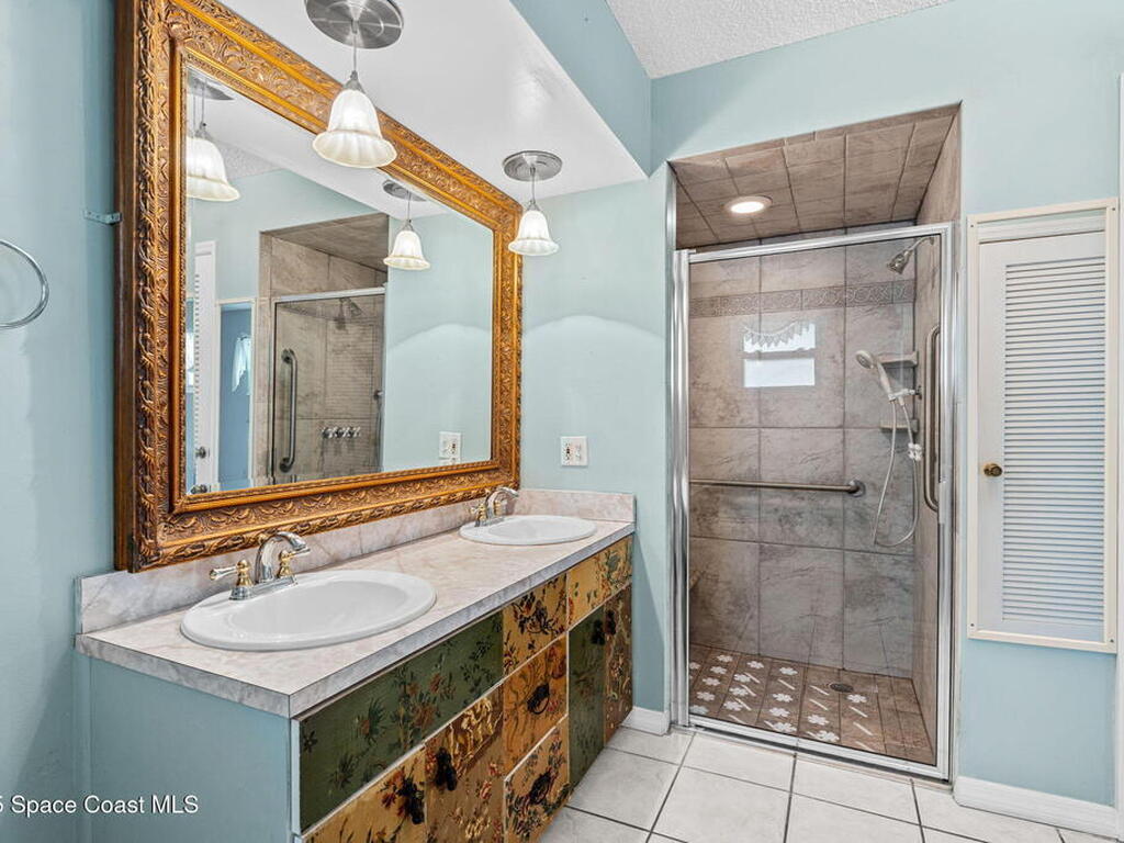 544 Solitaire Palm Drive, Indialantic, FL 32903