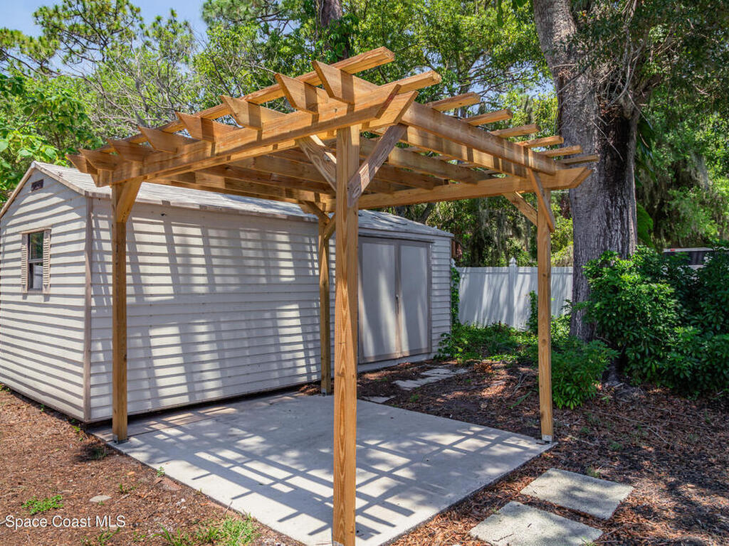 1208 Indian River Avenue, Titusville, FL 32780