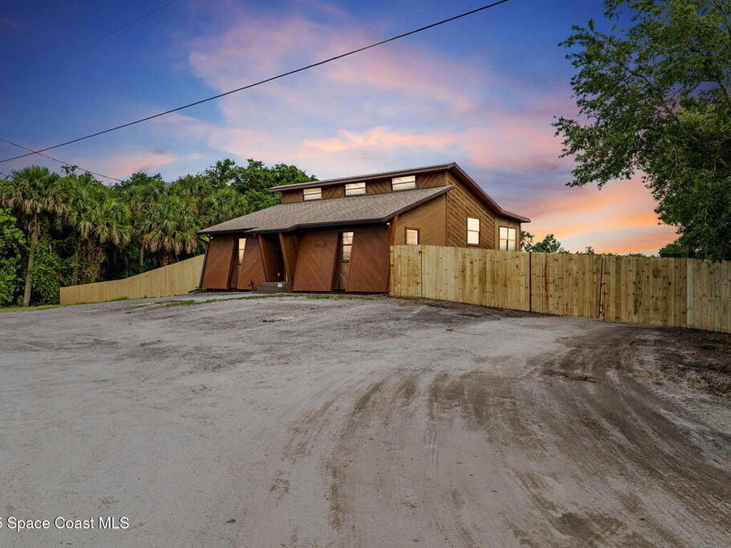 2715 Garden Street, Malabar, FL 32950