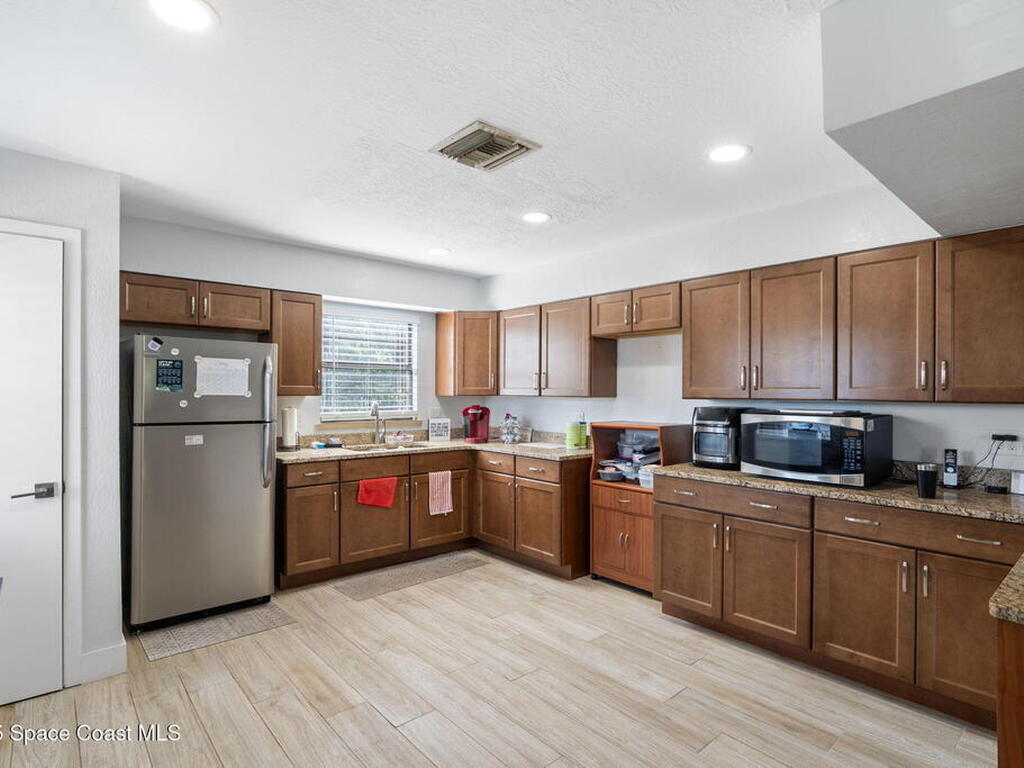 2715 Garden Street, Malabar, FL 32950