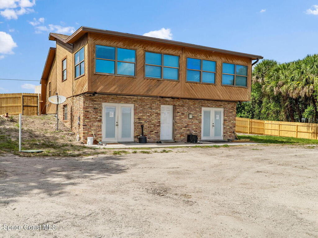 2715 Garden Street, Malabar, FL 32950