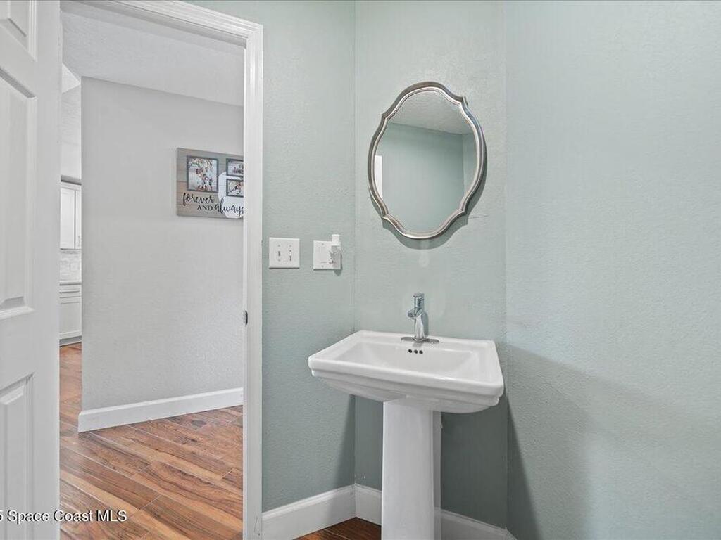 912 Hialeah Street, Rockledge, FL 32955