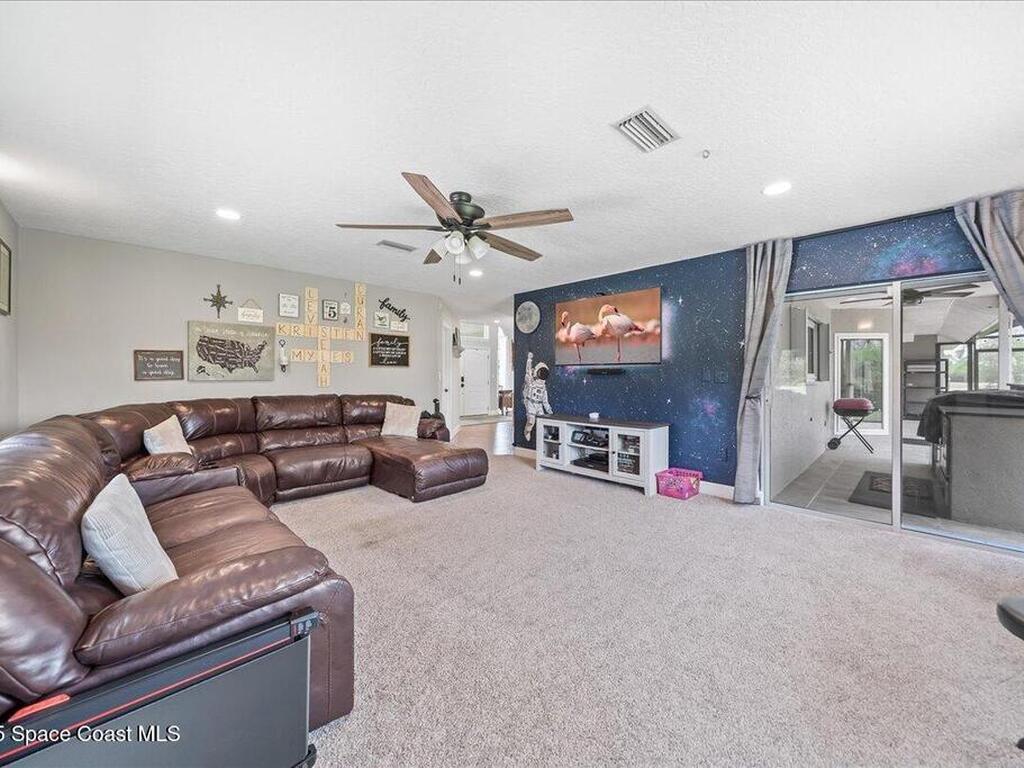 912 Hialeah Street, Rockledge, FL 32955
