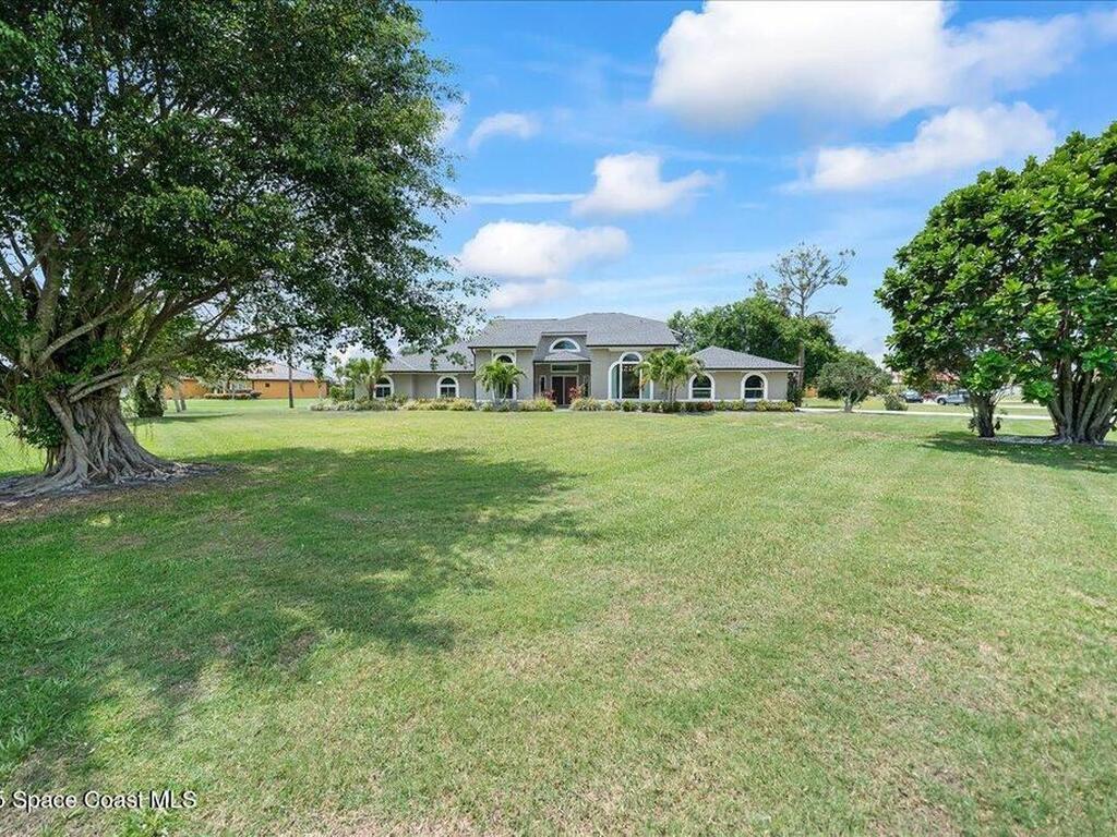 912 Hialeah Street, Rockledge, FL 32955