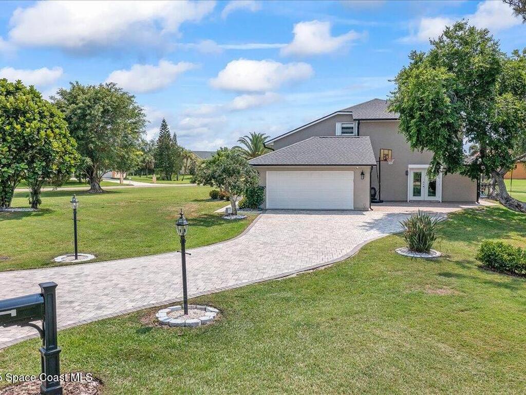 912 Hialeah Street, Rockledge, FL 32955
