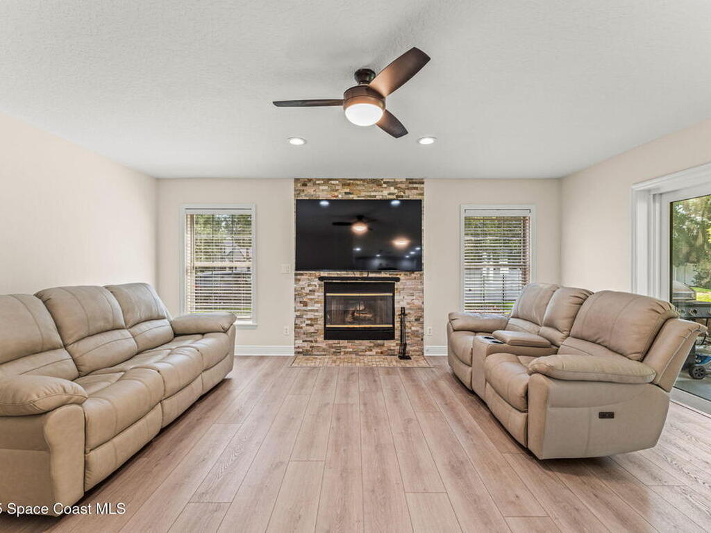 2225 Royal Oaks Drive, Rockledge, FL 32955