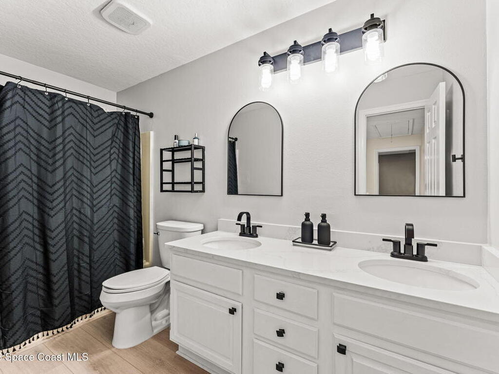 2225 Royal Oaks Drive, Rockledge, FL 32955
