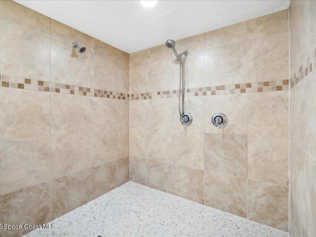 121 Lancha Circle, Indian Harbour Beach, FL 32937