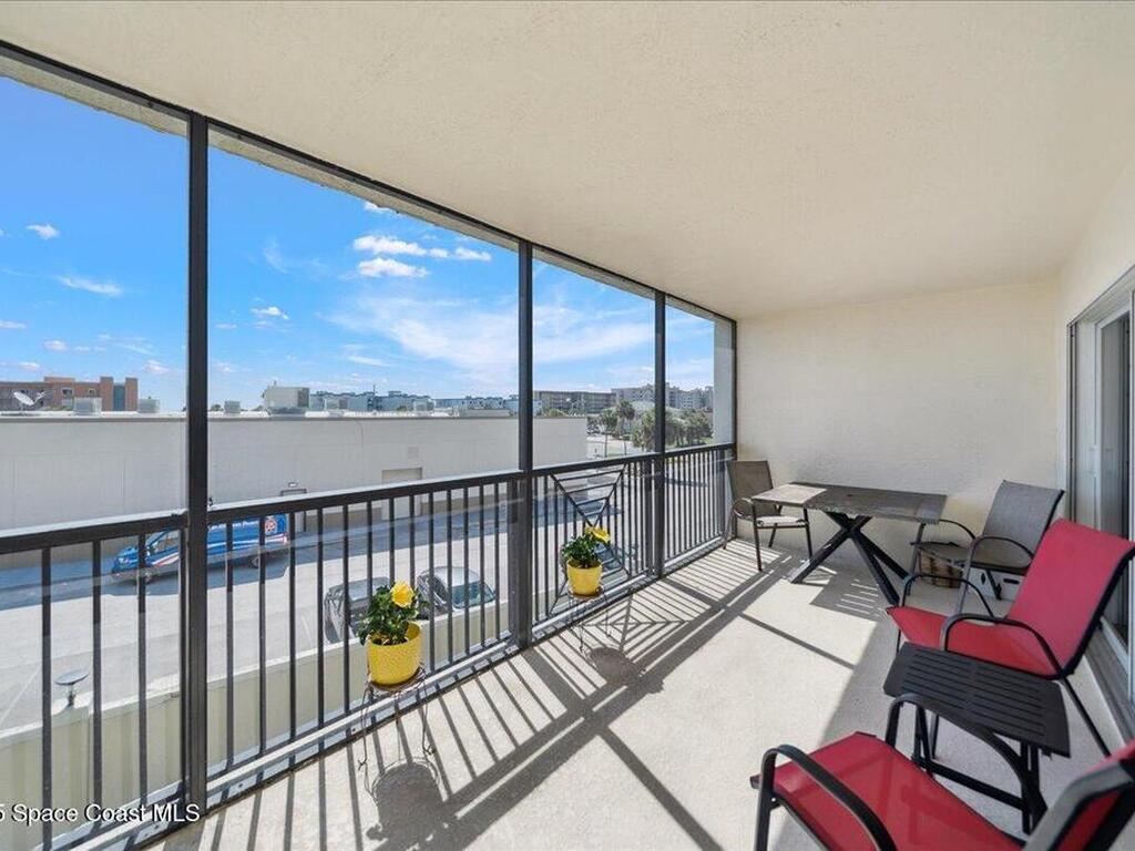 121 Lancha Circle, Indian Harbour Beach, FL 32937