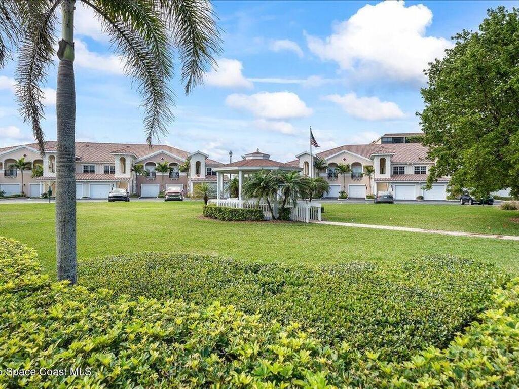121 Lancha Circle, Indian Harbour Beach, FL 32937
