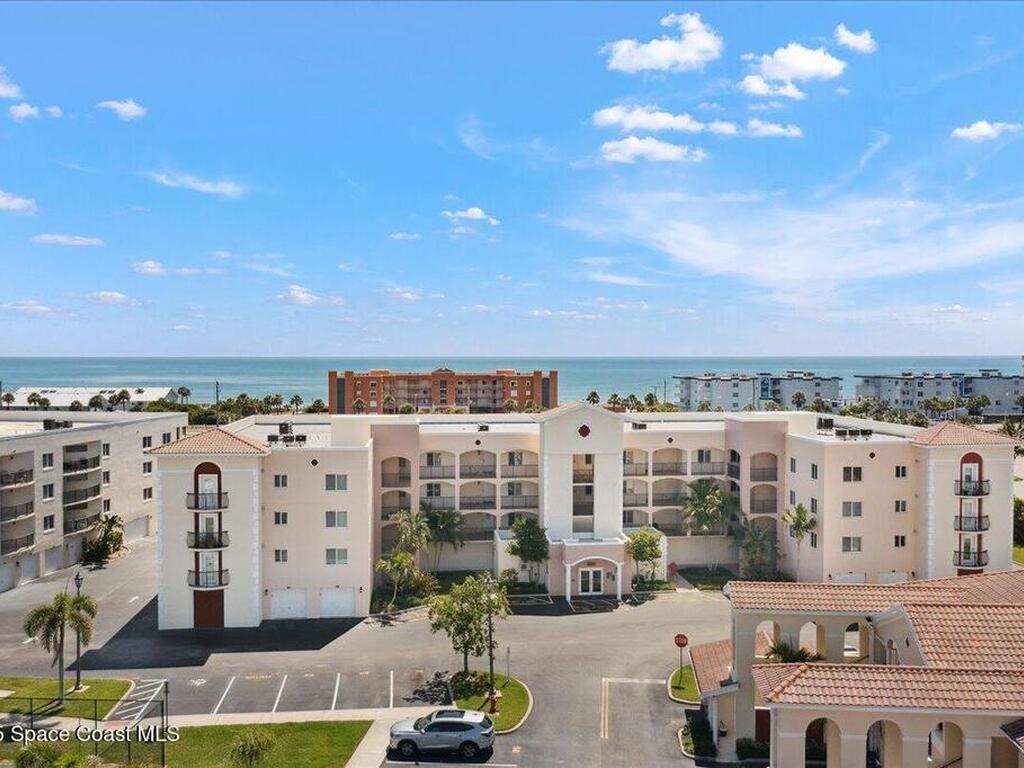 121 Lancha Circle, Indian Harbour Beach, FL 32937