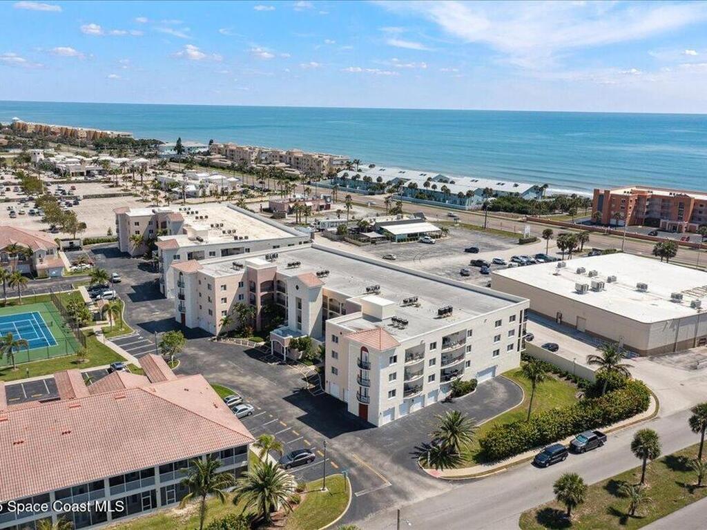 121 Lancha Circle, Indian Harbour Beach, FL 32937
